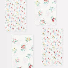 Ditsy Posy Floral Scalloped Napkins Large 16pk. - Pretty Day