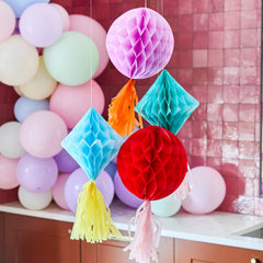 Hootyballoo by Club Green - Bright Banquet Tassel Honeycombs - Pack of 4 - Pretty Day