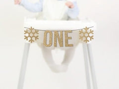 Winter Onederland Birthday Decorations, Snowflake Highchair Banner, One Cake Smash Sign, Winter Wonderland 1st Birthday Party Supplies - Pretty Day