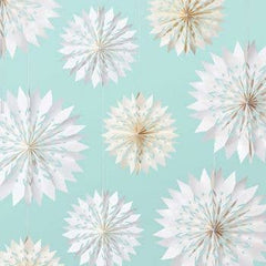 Snowflake Die Cut Garland Kit M1070 - Pretty Day
